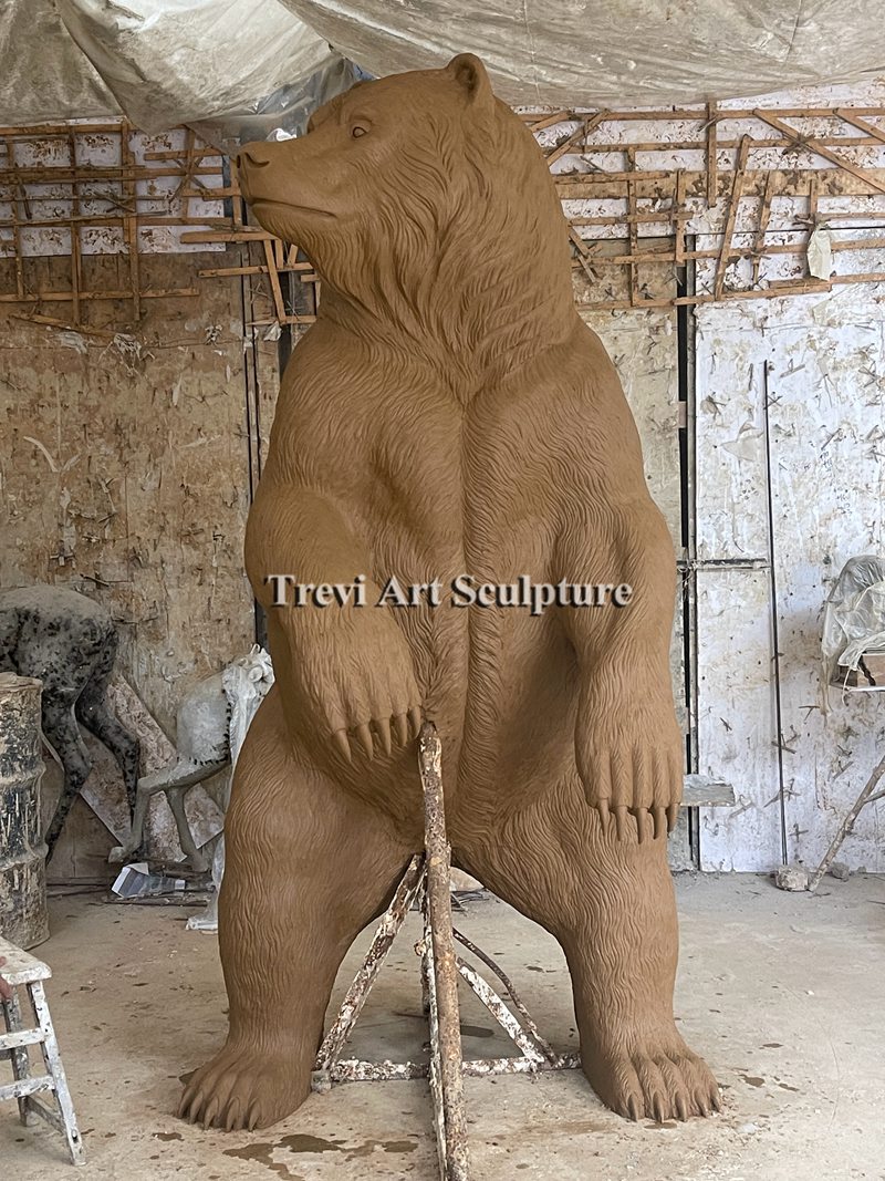 Bear statue clay model