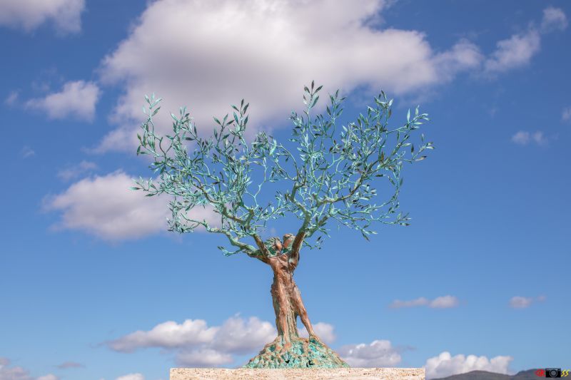 bronze tree of life sculpture