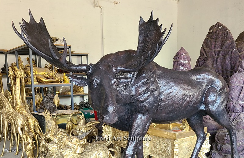 Moose Garden Statue