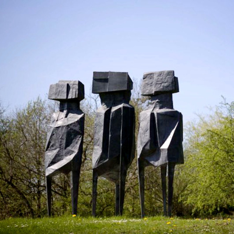 Lynn Chadwick The Watchers sculpture