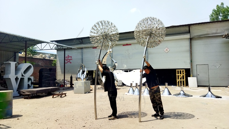 Stainless Steel Dandelion Statue 1