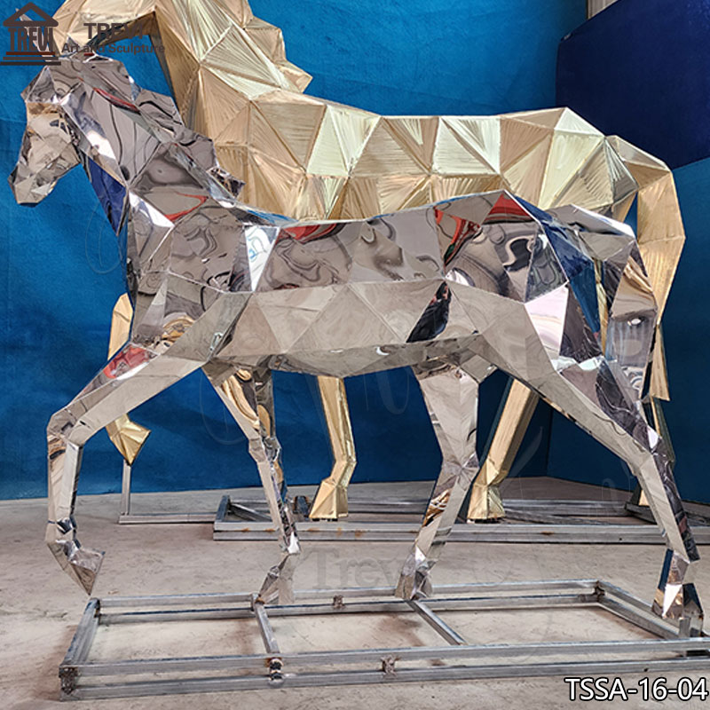 geometric-horse-sculpture-4