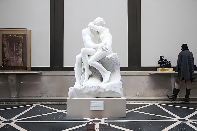 The Kiss marble Sculpture