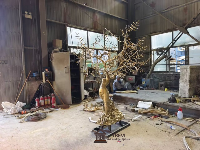 bronze tree sculpture