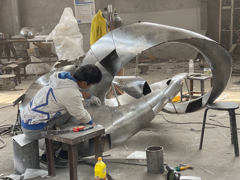 stainless steel modern garden sculpture process