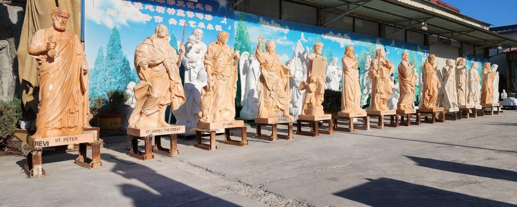 12 apostle marble statues trevi