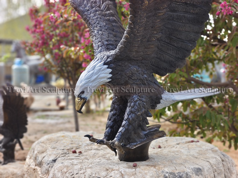 Life Size Statue of Eagle