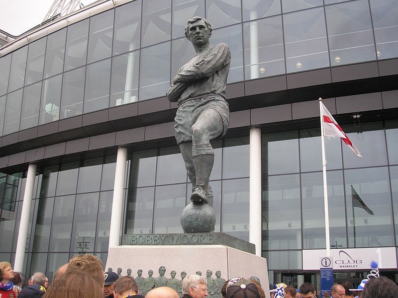 Bobby Moore statue