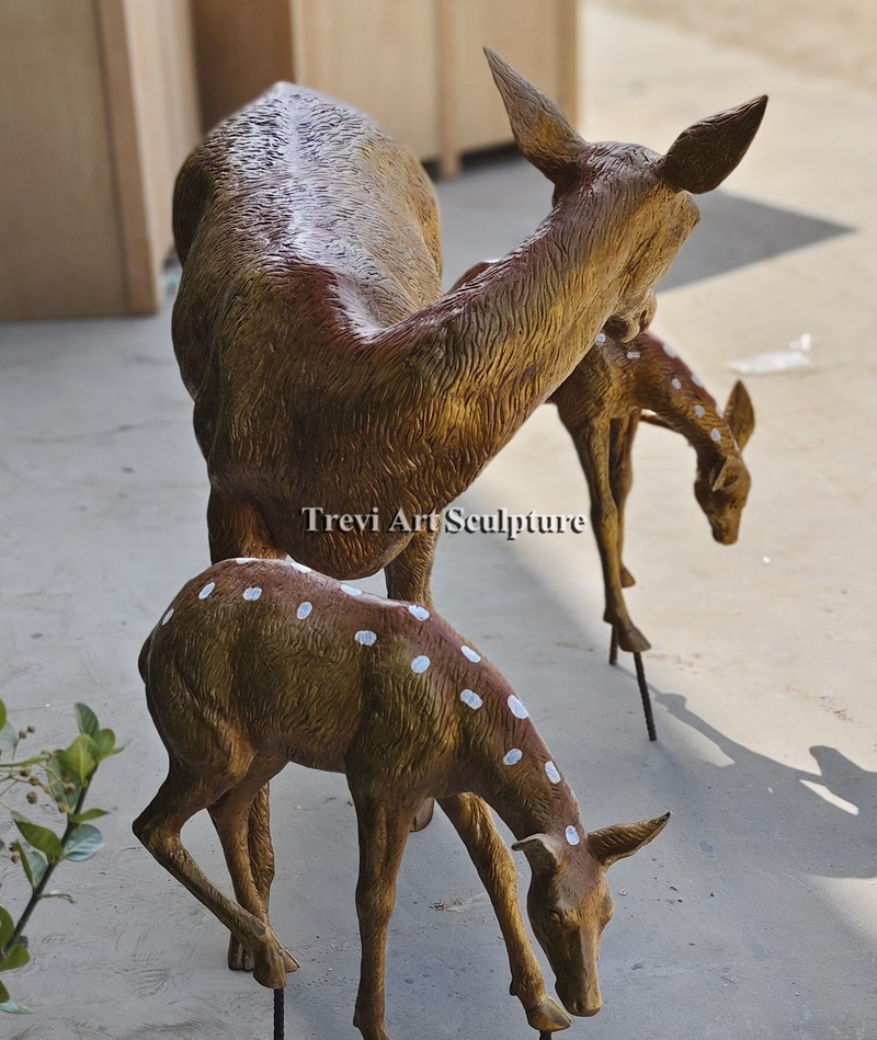 Bronze Deer and Fawn Statue details