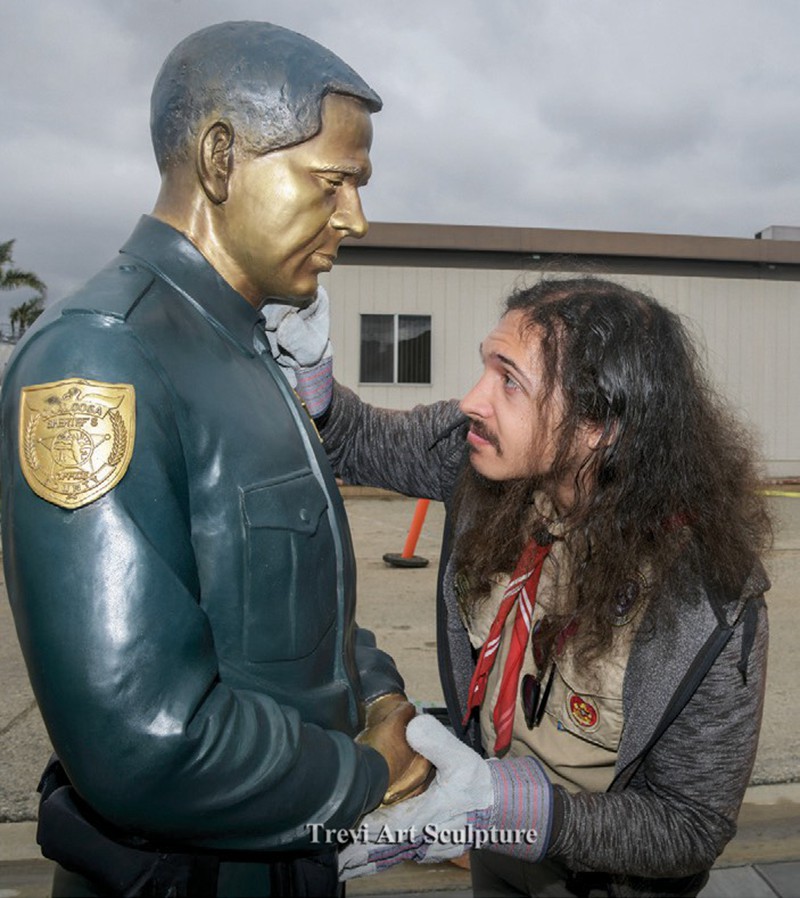 police officer statue feedback