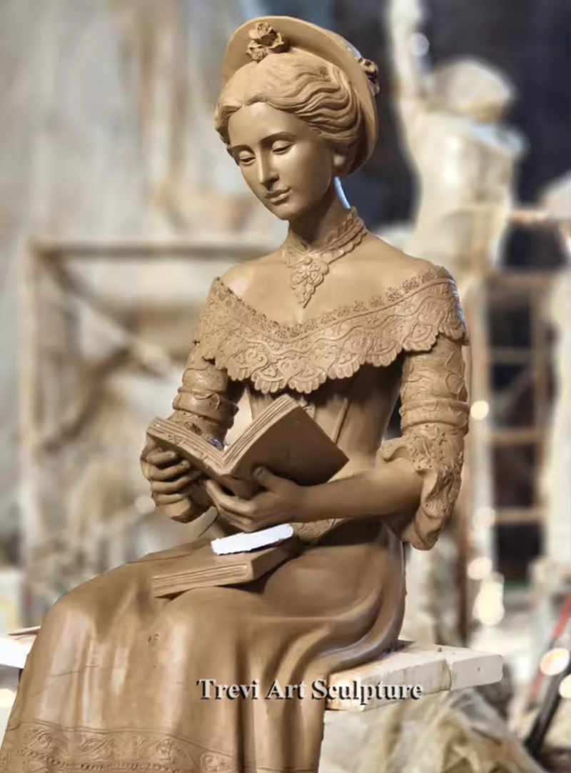 Bronze Sculpture of a Noblewoman Reading – Clay Model