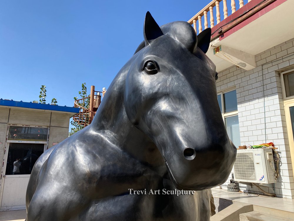 Large Botero Fat Horse Sculpture Replica details
