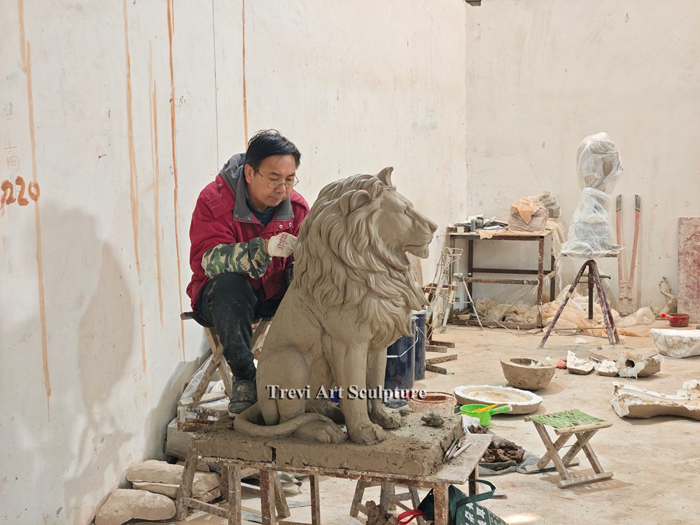 lion statue clay model