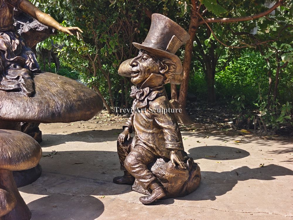 Alice in Wonderland statue details