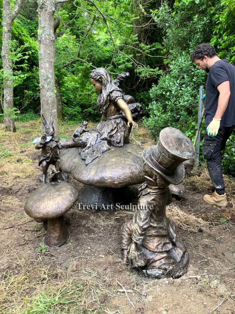 Bronze Statue of Alice in Wonderland feedback