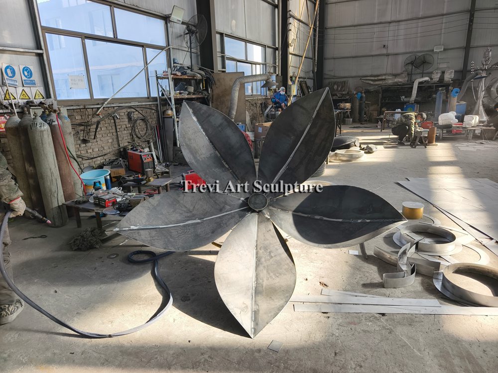 Corten Steel Flower Sculpture process