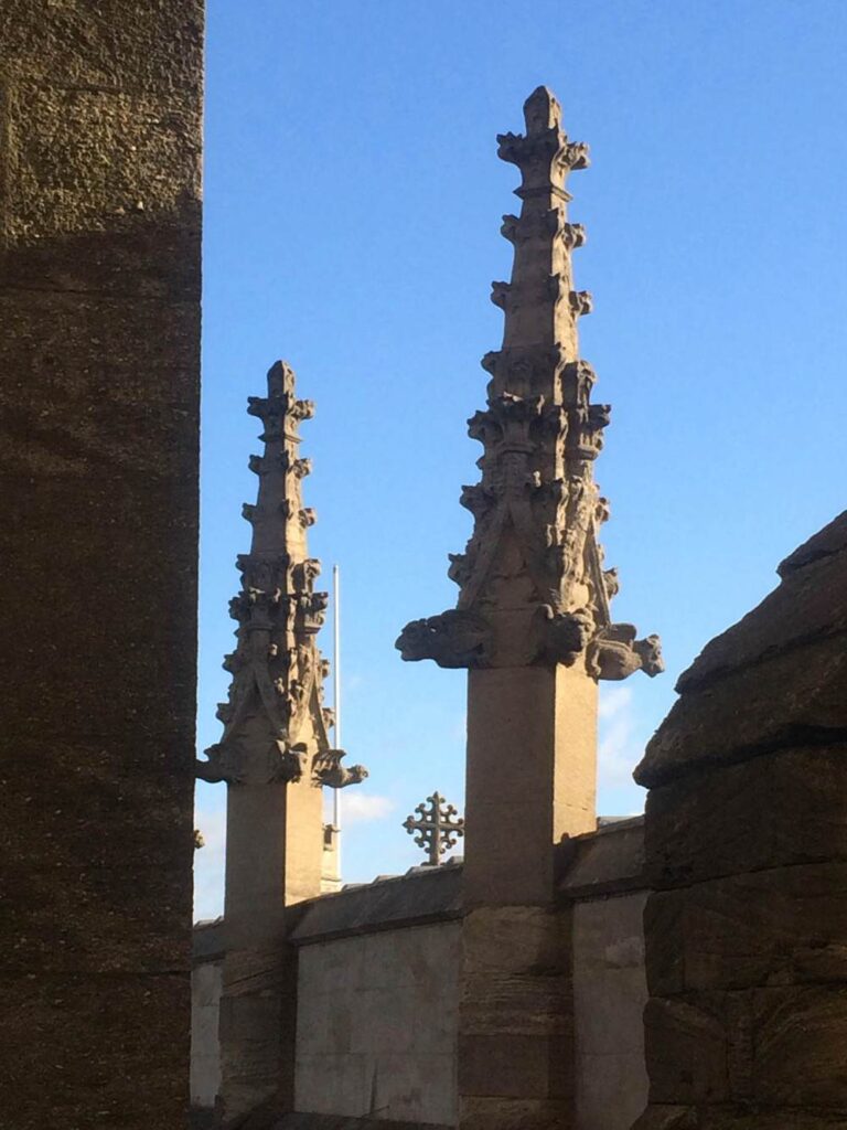 Oxford roof, gargoyles statues