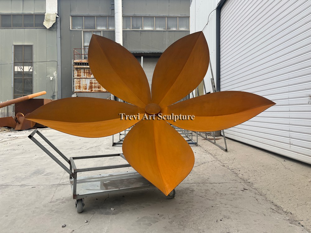 Rusted Metal Floral Art for Garden