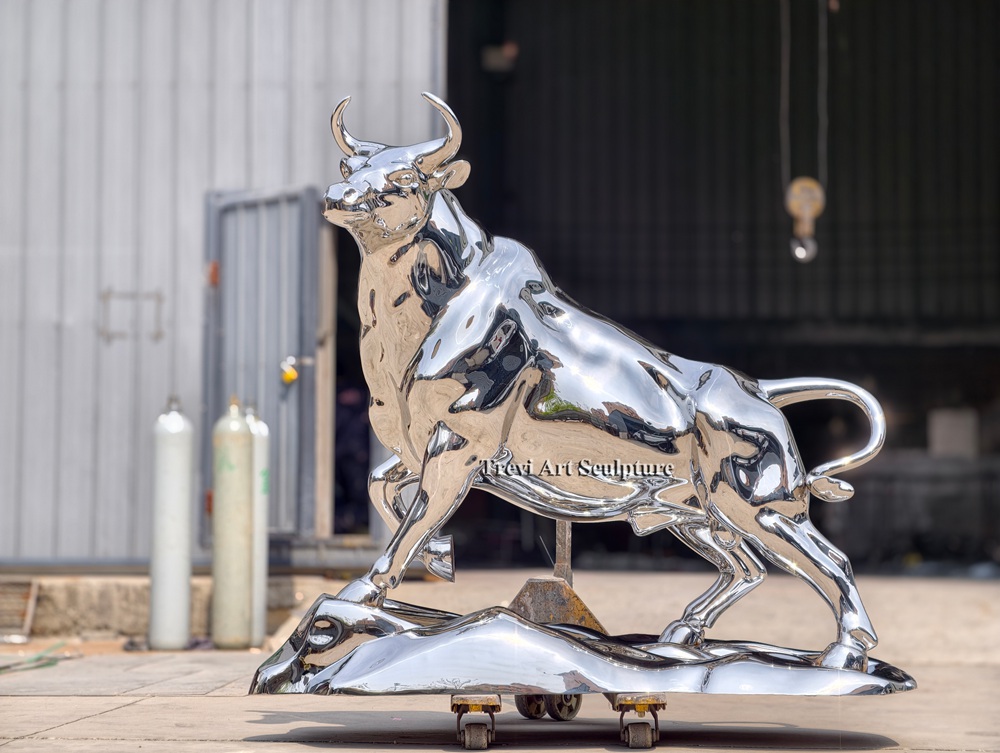 life size Stainless Steel Bull Sculpture